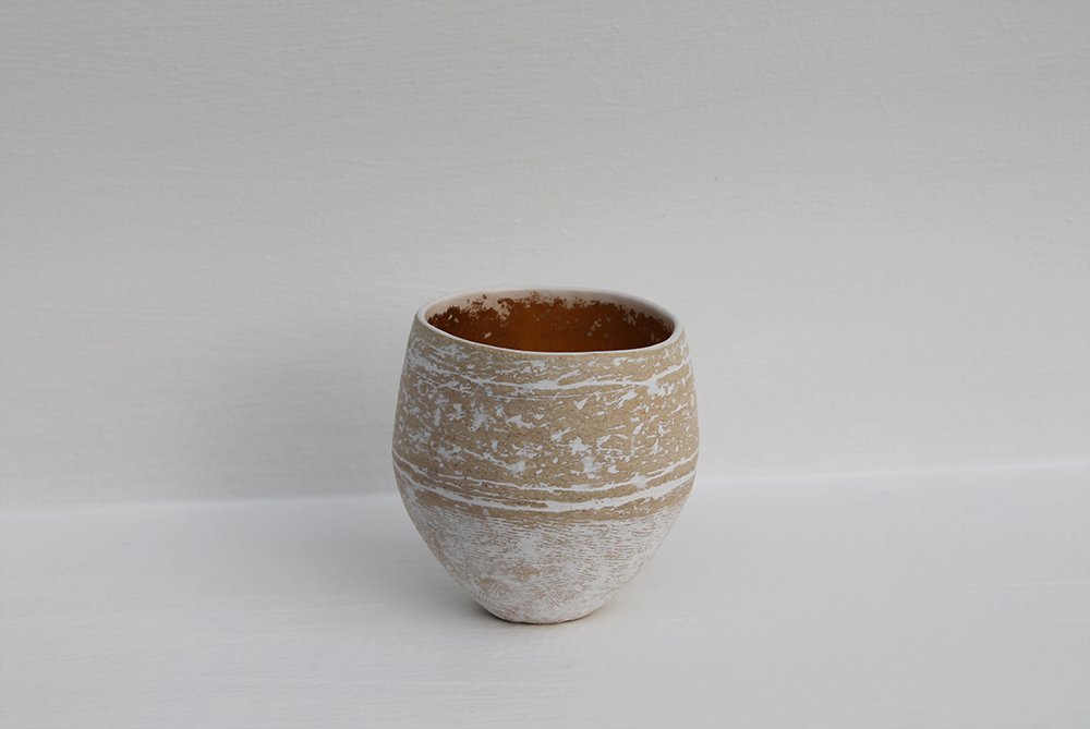 small pot with gold leaf 2020